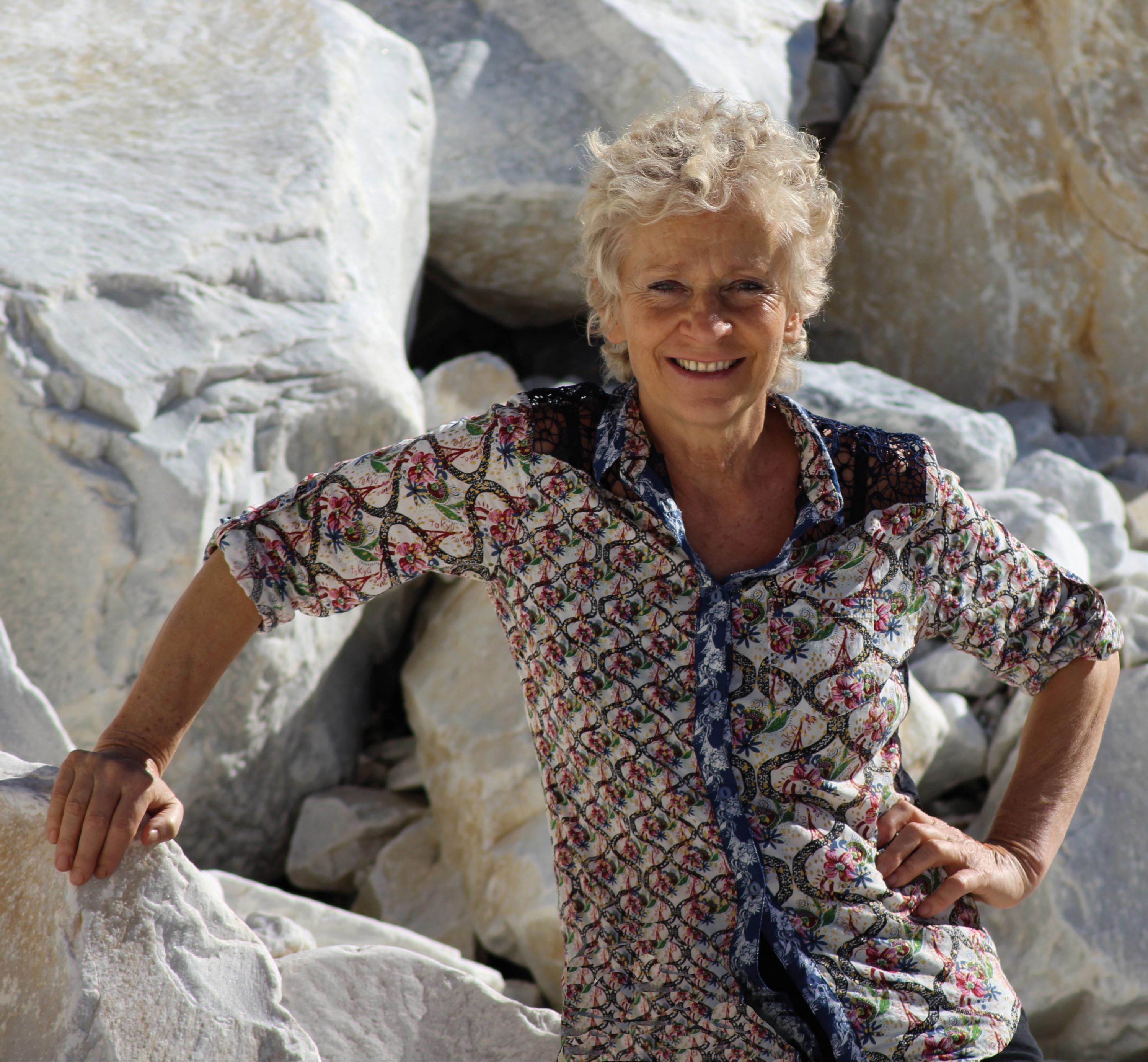 MARIA DE FAYKOD
ARTISTE - SCULPTEUR MARIA DE FAYKOD
ARTISTE - SCULPTEUR