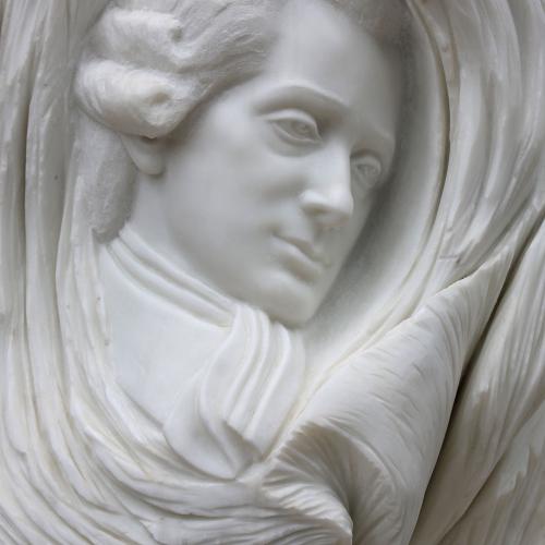 DRAGUIGNAN - 1993 – « Mozart » 
										Hauteur : 2 m Marbre de Carrare - DE FAYKOD