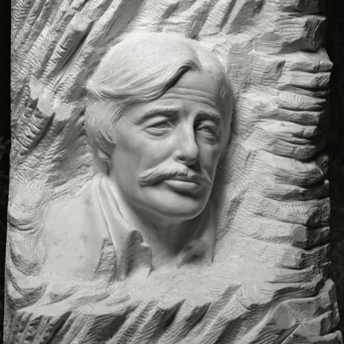 Jean FERRAT
										2010
										MUSÉE DE FAYKOD
										 Sculpture - buste  en marbre de Carrare